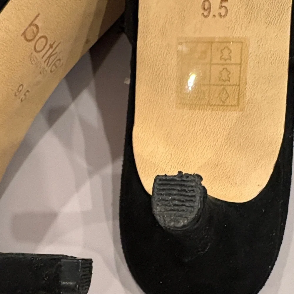 Botkier Black Suede Mules 2 1/2 inch heel - Picture 7 of 10